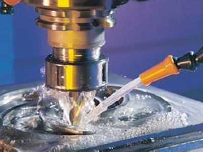 专业的钢铁经营模式